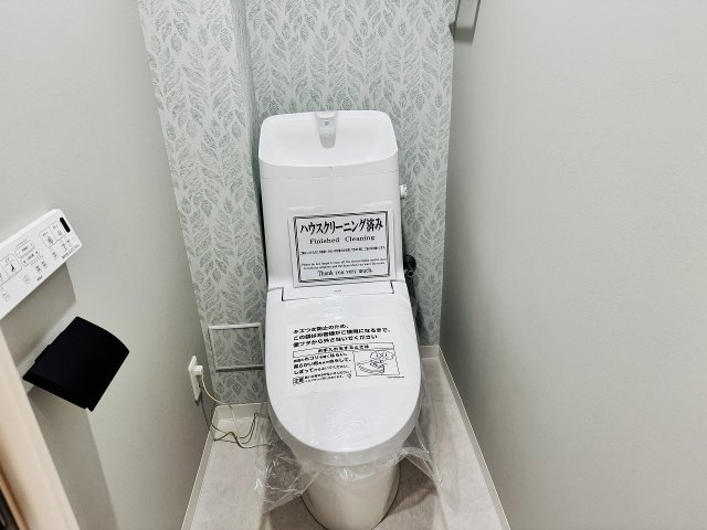 ミッドプレイス八王子のトイレ|～新規交換済、暖房温水洗浄機能付きトイレ　冬場は特に嬉しい機能ですね～
