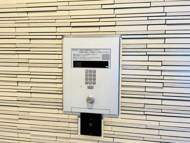 ミッドプレイス八王子の防犯設備|～オートロック付き、防犯性も安心です～