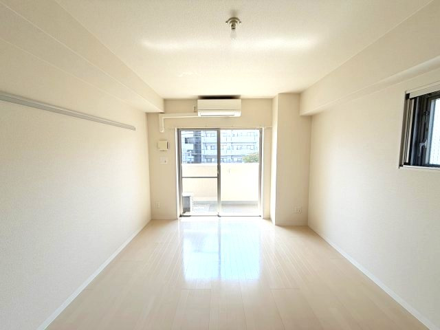 エル・セレーノ石屋川の居間・リビング