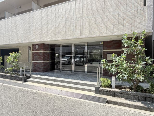 エル・セレーノ石屋川のエントランス