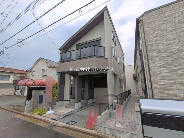 練馬区関町南1丁目　吹抜け×高窓　快適家族空間　デザイン邸宅の間取り|1LDK+2S+ロフト+ビルトイン車庫　敷地面積 82.98ｍ2　建物面積 95.46ｍ2(備蓄倉庫部分 2.23ｍ2、車庫部分 10.67ｍ2含む)