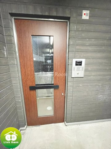 リブリ・みぺぽのエントランス