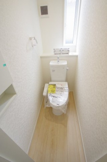 【トイレ】 | 【仲介手数料無料！！】府中市小柳町5丁目　新築戸建て（全2棟）2号棟　4630万円