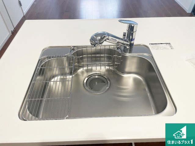 ■豊中市夕日丘　第1期　新築一戸建ての設備|広々としたシンクで食器洗いも楽々！
