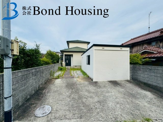 倉庫付き物件　魚住町金ケ崎　築28年