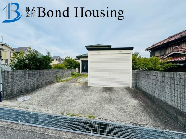 倉庫付き物件　魚住町金ケ崎　築28年