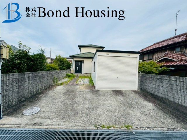 倉庫付き物件　魚住町金ケ崎　築28年