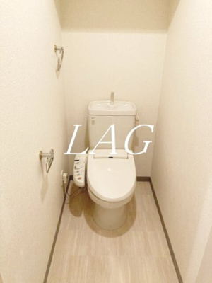 【トイレ】 | シャローグラス | トイレです。