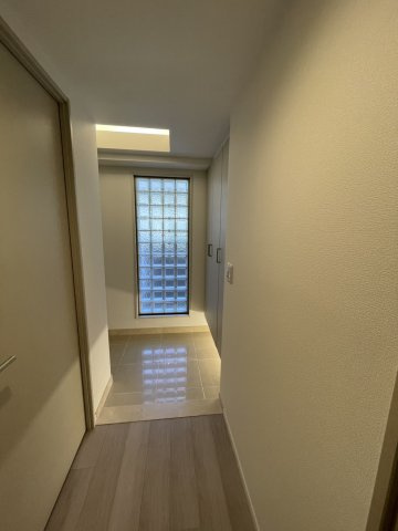 フォルム芦屋岩園の玄関