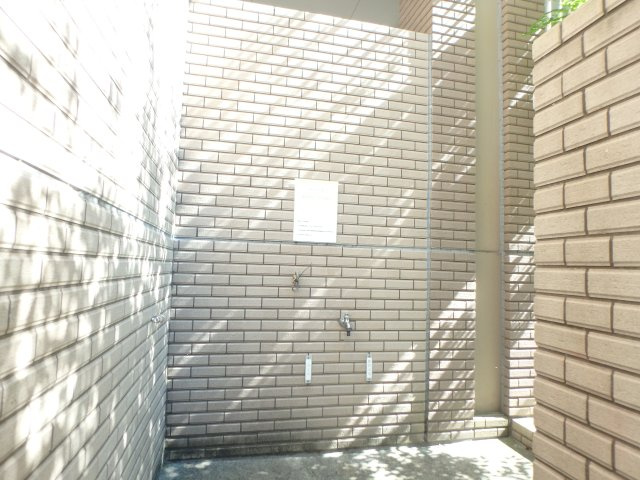 フォルム芦屋岩園のその他共用部分|ペット足洗い場