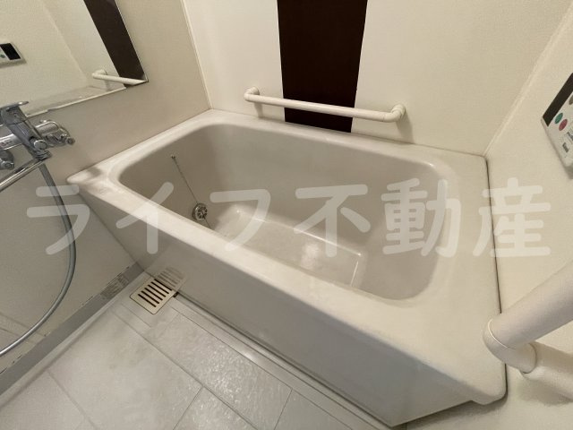 アンドユーイワキ・東大阪の浴室|コンパクトで使いやすいお風呂です