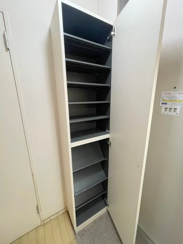 ヘーベルメゾンの玄関