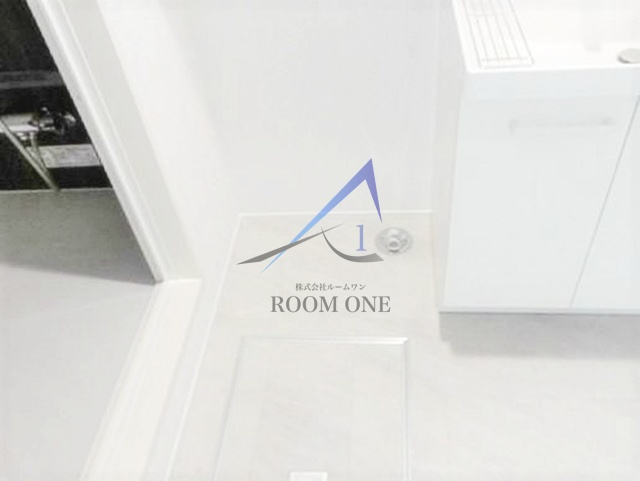 Ｒ　ｓｈｉｒｏｋａｎｅ　アールシロカネの設備|洗濯機置場です。