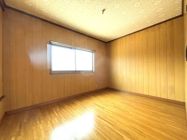 藤沢台6丁目二戸一の洋室