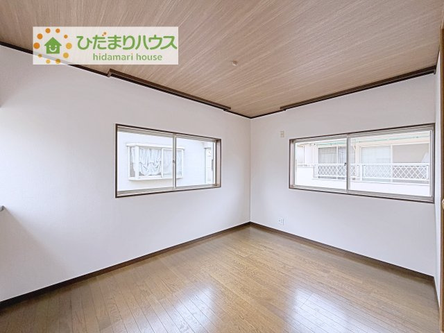【寝室】 | 取手市戸頭　中古戸建 | 天井には木目クロスを採用！落ち着く空間に仕上がりました( *´艸｀)