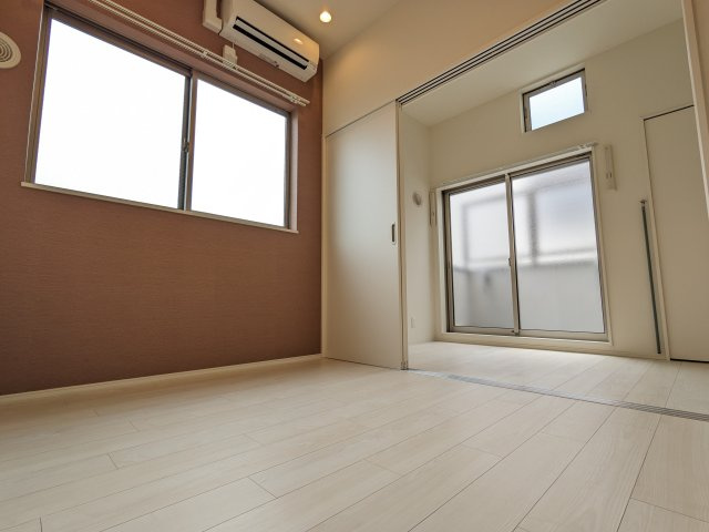 プラージュ外新町の洋室