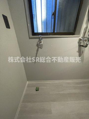 森河内東1丁目中古テラスハウスのランドリースペース|室内洗濯機置場もございます！