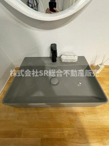 森河内東1丁目中古テラスハウスの独立洗面台|使いやすそうな洗面ボウルです！