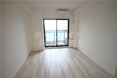 【寝室】 | S-RESIDENCE阿波座WEST | 落ち着いた色調の寝室です
