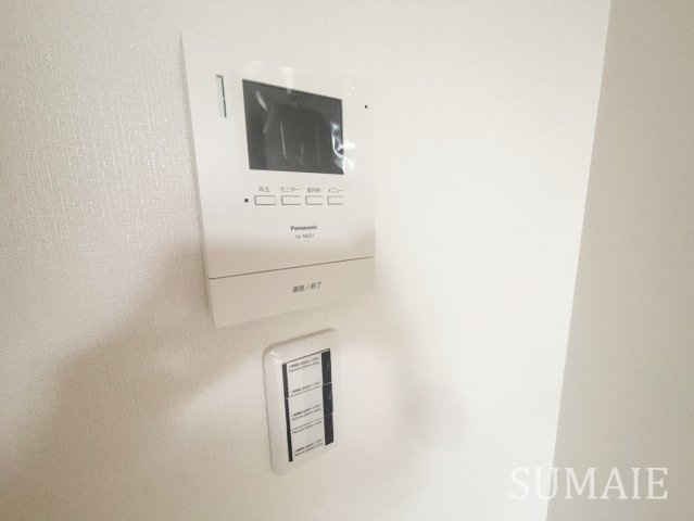 オレンジハウスⅠのセキュリティ|モニター付きインターホンです☆ミ