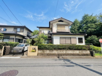 【外観】 | 千葉市緑区越智町　54.6坪×整形地 | 間口は約12m。道路から見通しがよく、駐車スペースを横並びで停めやすいレイアウトにできます。