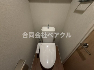 【トイレ】 | ウエストフィールド | 清潔感のあるトイレです