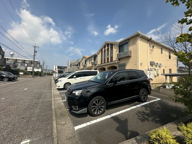 リーブル　花水木の駐車場