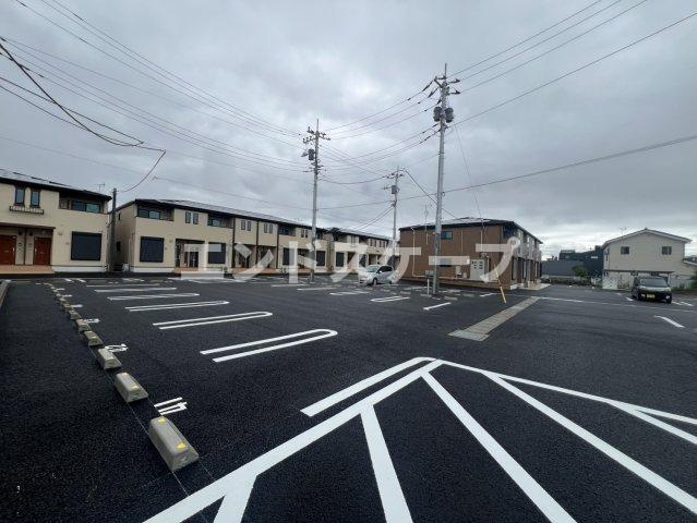 パークアクシス藤岡・Ａの駐車場|高崎、前橋のお部屋探しはエンドスケープまで！お客様の理想お聞かせ下さい♪