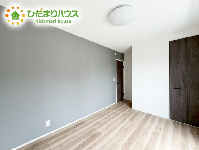 いわき市内郷高坂町大町　新築未入居の寝室|清々しい朝陽が差し込む寝室は、開放感たっぷりで心をリフレッシュしてくれる特別な住空間。家具の配置を自由に楽しむことで、自分だけの快適な居場所を作り出せます！