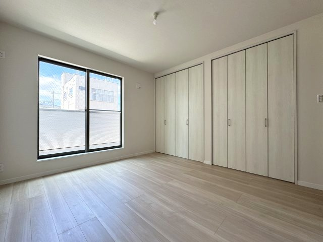 神戸市須磨区行幸町1丁目戸建の洋室