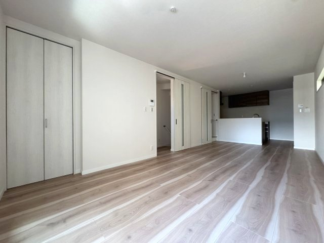 神戸市須磨区行幸町1丁目戸建の居間・リビング