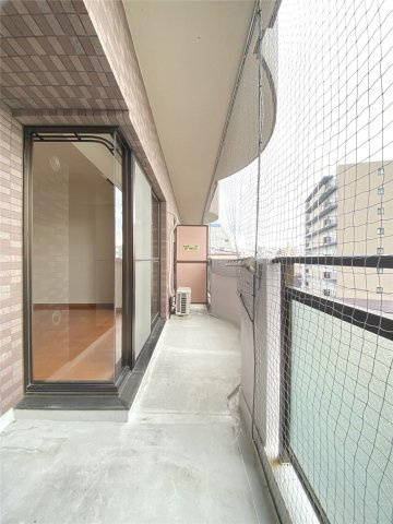 ＵＣレジデンス小沢町のバルコニー