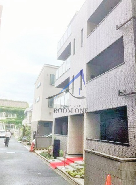 A’　LA　MAISON　LUANA　