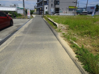 【前面道路含む現地写真】 | 川西市久代5丁目1の35　建築条件付き土地