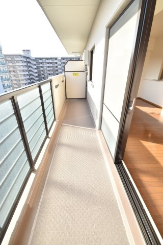 大阪市旭区高殿２丁目の賃貸マンションのバルコニー
