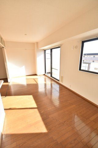 大阪市旭区高殿２丁目の賃貸マンションの寝室