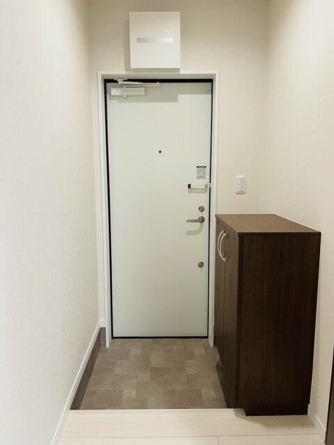 キャメル中浦和西堀の玄関