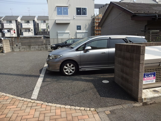 アルブロシェットの駐車場|★敷地内駐車場有（空要確認）★