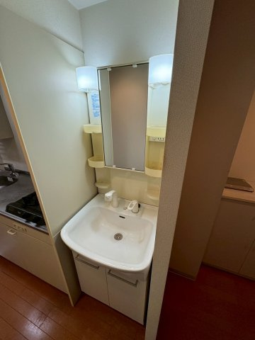 レジデンス名古屋千代田　名古屋市賃貸　仲介手数料無料の洗面所