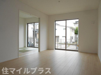 【居間・リビング】 | 郡山市菜根3丁目新築一戸建て7棟 | おしゃれなリビングです