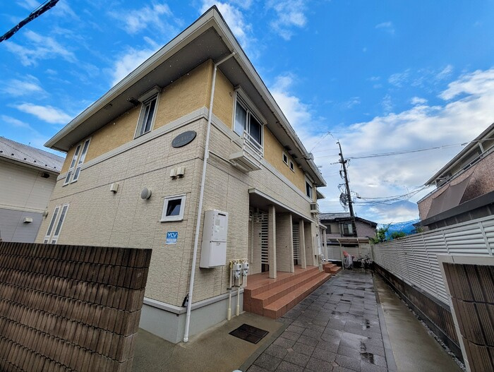 横浜市泉区中田東３丁目のアパート