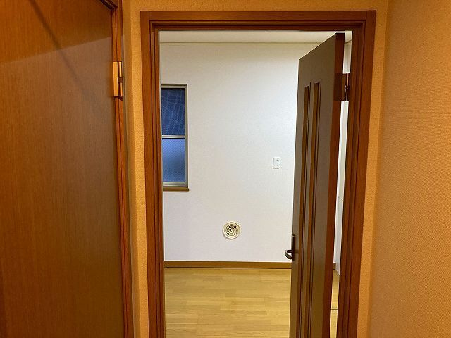 パルコート要町の玄関