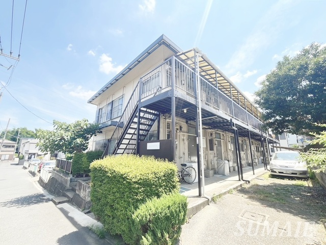 オレンジハウスⅠの外観|2階建ての軽量鉄骨！