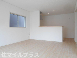 【居間・リビング】 | 郡山市菜根3丁目新築一戸建て7棟 | リビングです