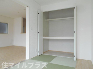 【和室】 | 郡山市菜根3丁目新築一戸建て7棟 | 柔らかい畳が心地よい和室