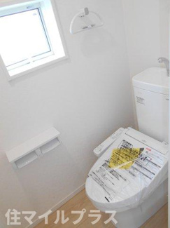 【トイレ】 | 郡山市菜根3丁目新築一戸建て7棟 | コンパクトで使いやすいトイレです
