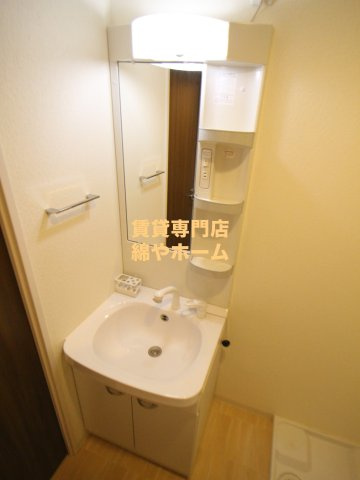 FDS COURT FELICEの独立洗面台|朝の身支度には欠かせない独立洗面化粧台