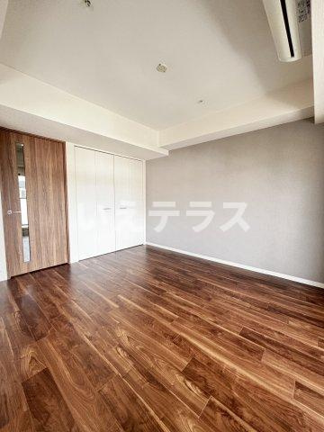 エステムコートみなと元町THE FIRSTの居間・リビング