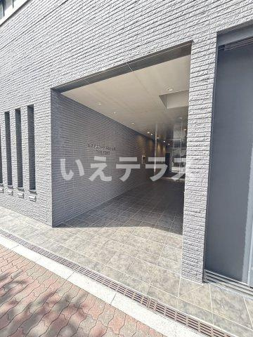 エステムコートみなと元町THE FIRSTのエントランス
