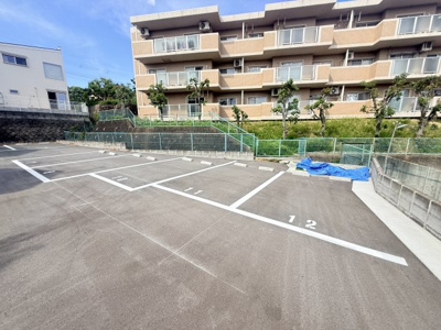  | 富雄元町モータープール